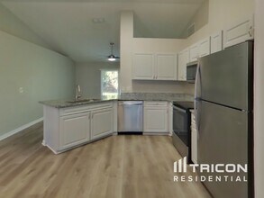 16 Rymsen Ln in Palm Coast, FL - Building Photo - Building Photo