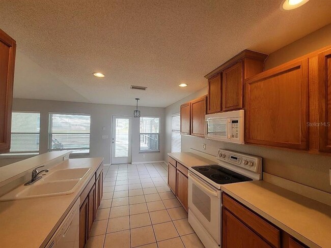 12018 Wallingford Way in Parrish, FL - Building Photo - Building Photo