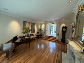 20 Inverness Way in Hillsborough, CA - Building Photo - Building Photo