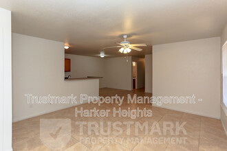 927 Pinewood Dr in Harker Heights, TX - Building Photo - Building Photo