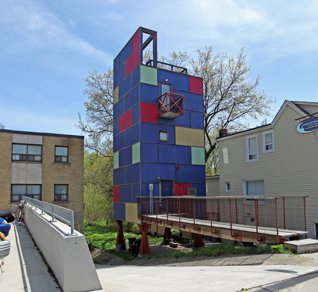 157 Coxwell Ave in Toronto, ON - Building Photo - Primary Photo