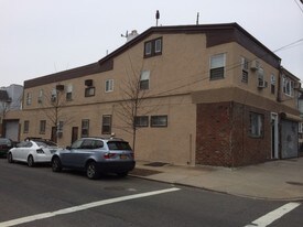 9020 80th St in Woodhaven, NY - Building Photo