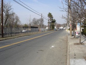 750 Commerce St in Thornwood, NY - Building Photo - Other