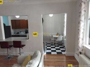 82 Jersey St, Unit 44 in Boston, MA - Foto de edificio - Building Photo
