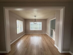 667 16th Ave in Longview, WA - Building Photo - Building Photo