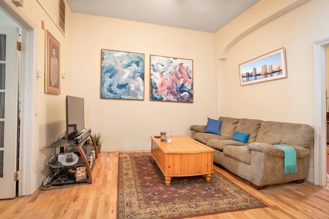 707 Garden St in Hoboken, NJ - Building Photo - Building Photo