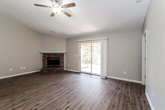 3479 Shelley Dr in Green Cove Springs, FL - Foto de edificio - Building Photo