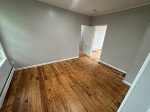 224 Millville Ave in Naugatuck, CT - Building Photo - Building Photo