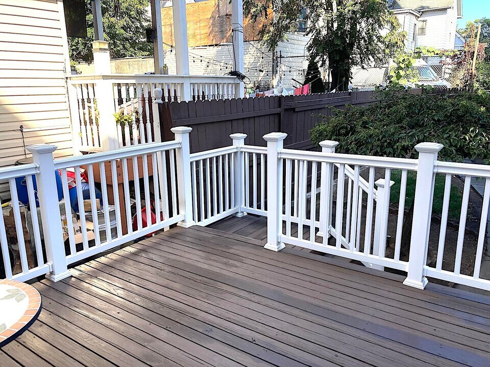 284 MAGNOLIA Ave in Jersey City, NJ - Building Photo