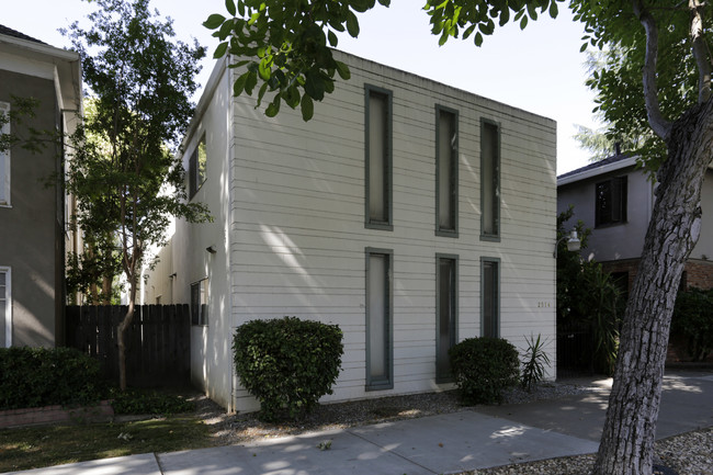 2514 O St in Sacramento, CA - Building Photo - Building Photo