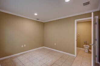 914 Oak Glen Dr in Houston, TX - Building Photo - Building Photo