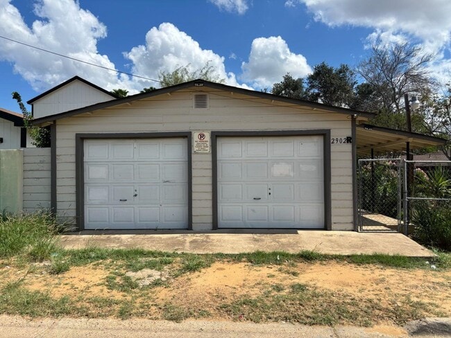 property at 2902 E Stewart St