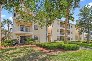 1951 Island Club Dr in Indialantic, FL - Building Photo