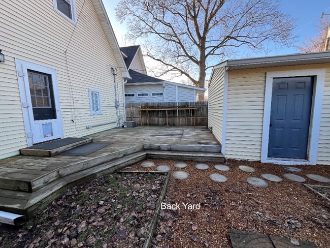 1636 Hoyt Ave in Indianapolis, IN - Foto de edificio - Building Photo