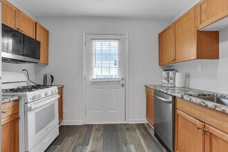 3126 Lynwood Dr NE in Atlanta, GA - Building Photo - Building Photo