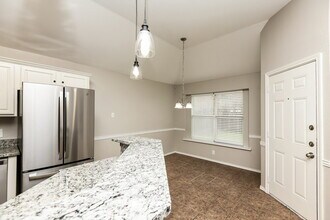 108 Chevy Chase Ln in Waxahachie, TX - Building Photo - Building Photo