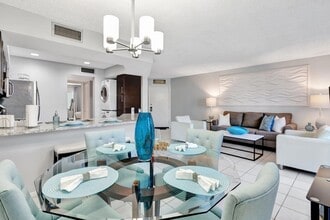 1605 S US Hwy 1, Unit V6-205 in Jupiter, FL - Building Photo - Building Photo