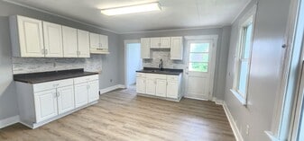 54 Penn St in Kingston, PA - Building Photo