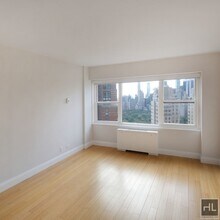 20 W 64th St-Unit -31J in New York, NY - Building Photo - Building Photo