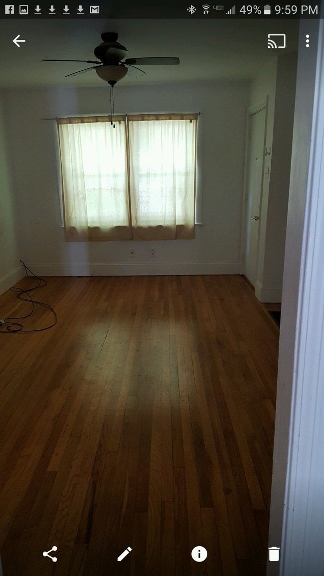 851 E 84th St, Unit 2 in Chicago, IL - Building Photo - Building Photo