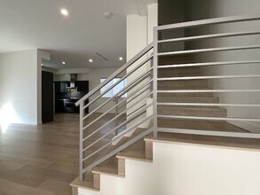 1715 Armacost Ave-Unit -4 in Los Angeles, CA - Building Photo - Building Photo