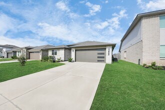 7806 Cattleman Vly Dr in Arcola, TX - Building Photo - Building Photo