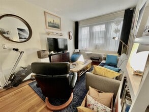 18 Gray St, Unit 2 in Cambridge, MA - Foto de edificio - Building Photo