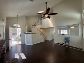 1521 E Kildare St in Lancaster, CA - Building Photo - Building Photo