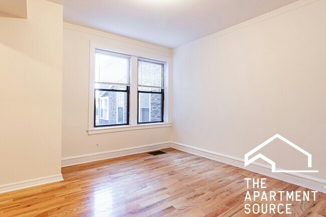 3901 N Janssen Ave in Chicago, IL - Building Photo - Building Photo