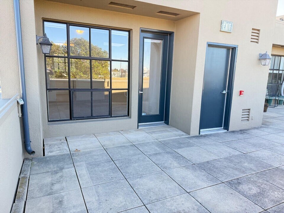 5330 College Ave in Oakland, CA - Building Photo