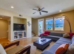 3024 Beachwood Blf Wy in San Diego, CA - Building Photo - Building Photo