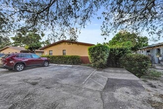 2731 NW 1st St in Pompano Beach, FL - Building Photo - Building Photo