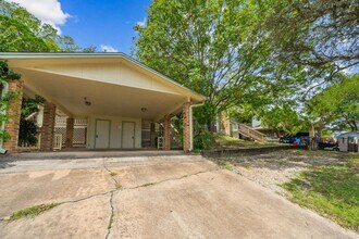 8108 Dunn St in Austin, TX - Building Photo - Building Photo