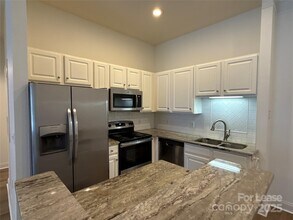 719 Garden District Dr in Charlotte, NC - Building Photo - Building Photo