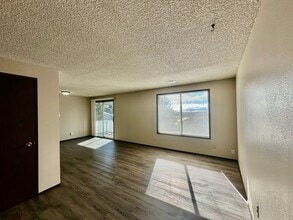 1839 Dawn Ct in Klamath Falls, OR - Building Photo - Building Photo