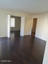 13 Abrazo Dr in Camarillo, CA - Building Photo - Building Photo