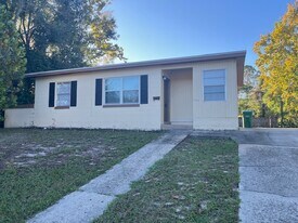 1539 Faith Ct in Deltona, FL - Building Photo