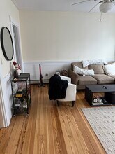 72 Gore St, Unit 1 in Cambridge, MA - Foto de edificio - Building Photo