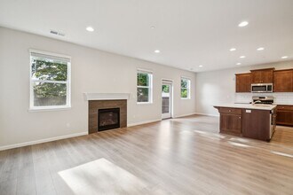 9670 SW 171st Ave in Beaverton, OR - Building Photo - Building Photo