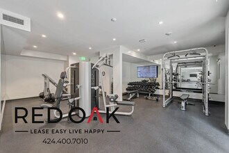 5851 W 88th St in Los Angeles, CA - Foto de edificio - Building Photo