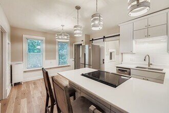 1834 Fillmore St NE in Minneapolis, MN - Foto de edificio - Building Photo