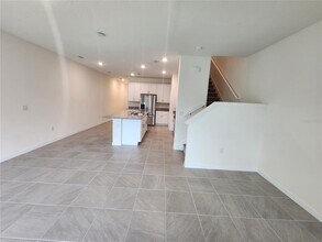 4429 Small Creek Rd in Kissimmee, FL - Building Photo - Building Photo