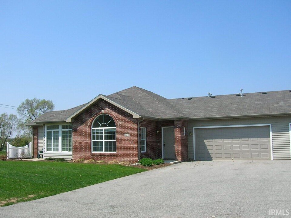12717 Grand Station Dr in Fort Wayne, IN - Building Photo