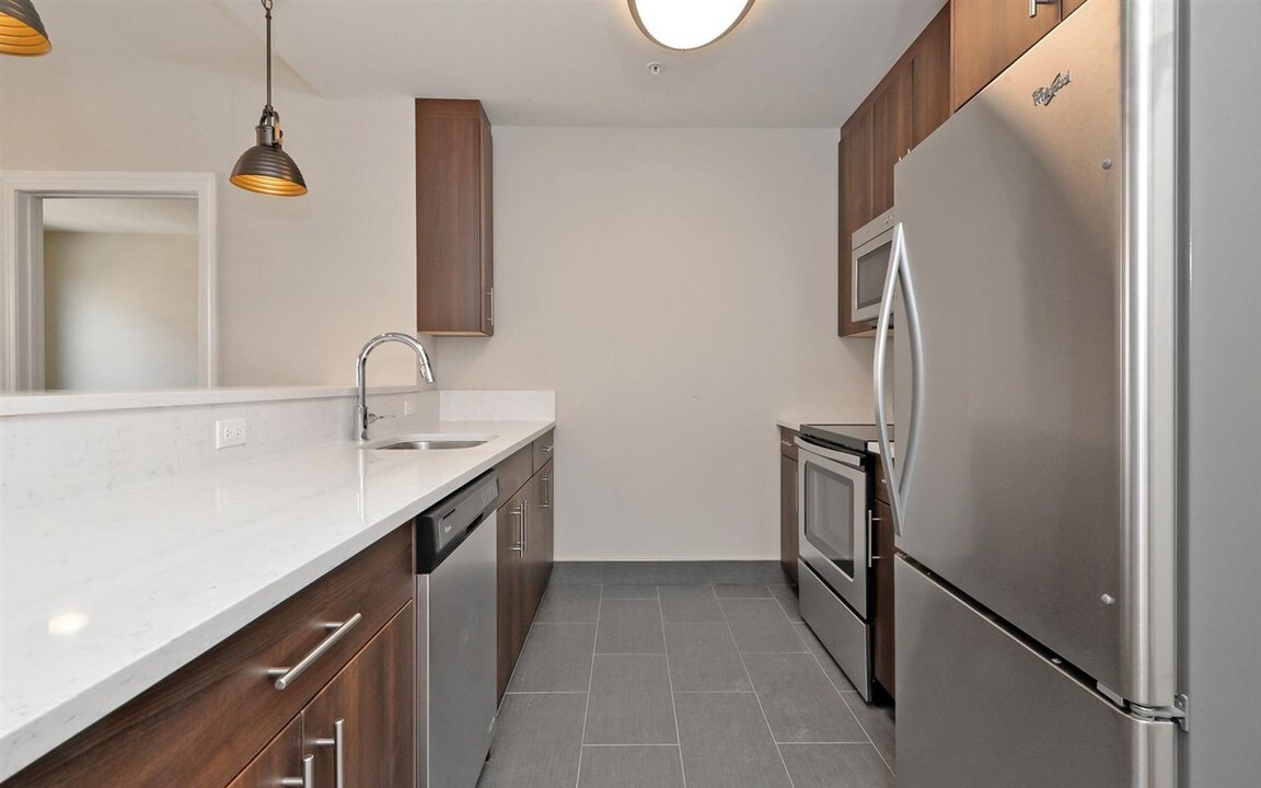 100 Marshall St in Hoboken, NJ - Building Photo