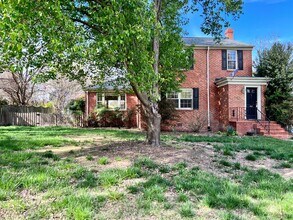 6202 Dustin Dr in Richmond, VA - Building Photo - Building Photo