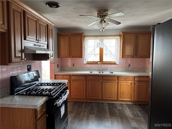163 Claremont Ave in Buffalo, NY - Building Photo - Building Photo