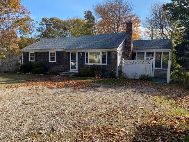 property at 6 Cove Rd