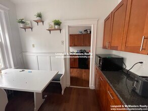 77 Chiswick Rd, Unit 12A in Boston, MA - Foto de edificio - Building Photo