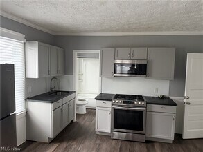 3694 E 57th St in Cleveland, OH - Building Photo - Building Photo