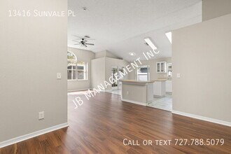 13416 Sunvale Pl in Tampa, FL - Building Photo - Building Photo